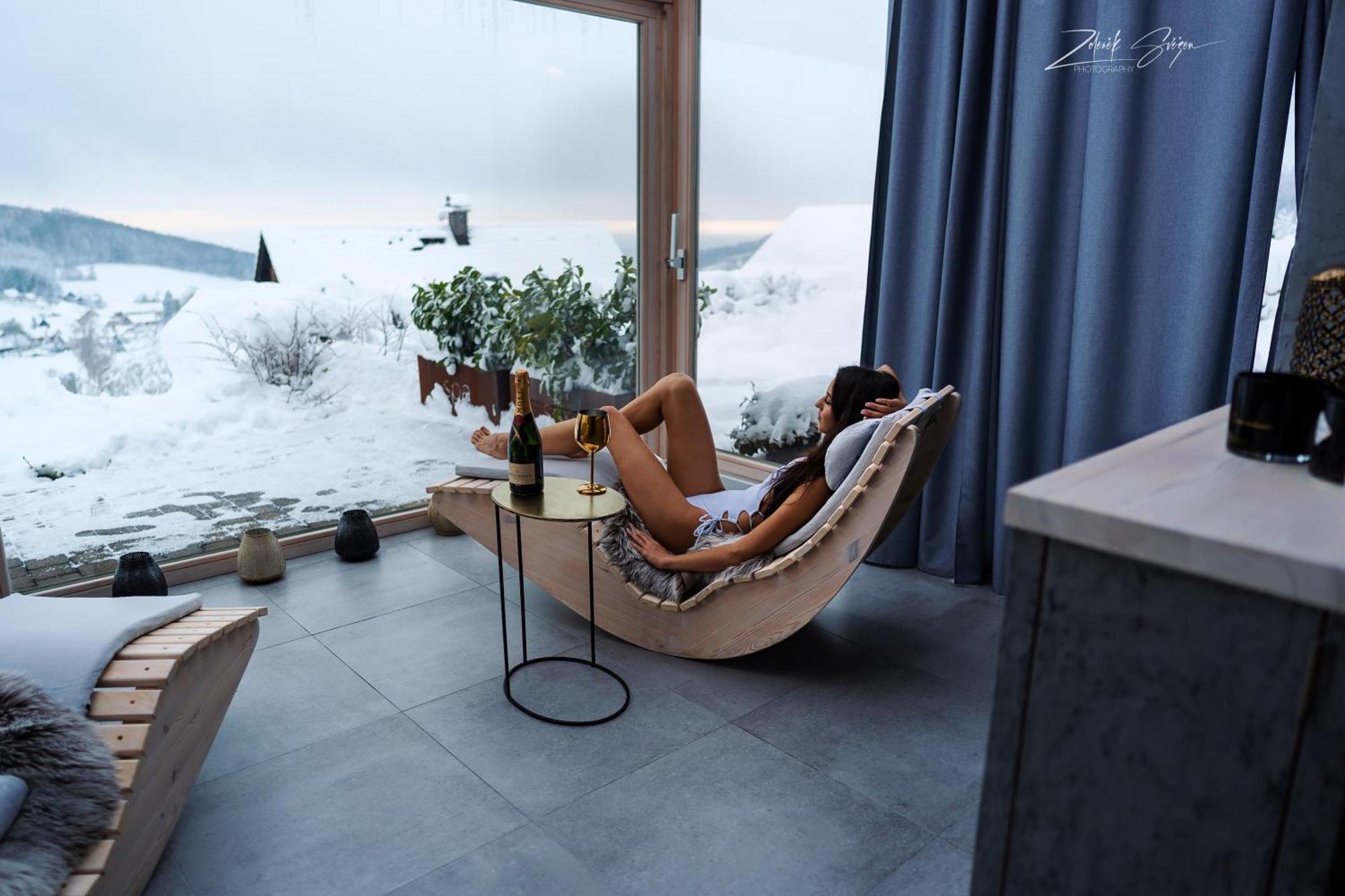 Wellness Apartmany Cesky Raj & Biokolna Lomnice nad Popelkou Exterior foto